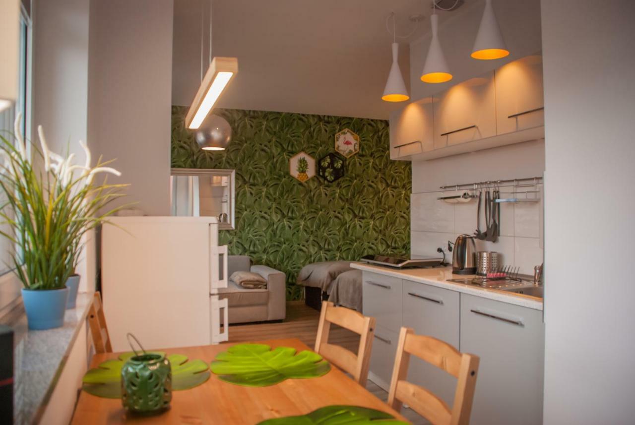 Noclegi "Boczna 5A" Apartamenty Goscinne Szczawno-Zdroj Esterno foto