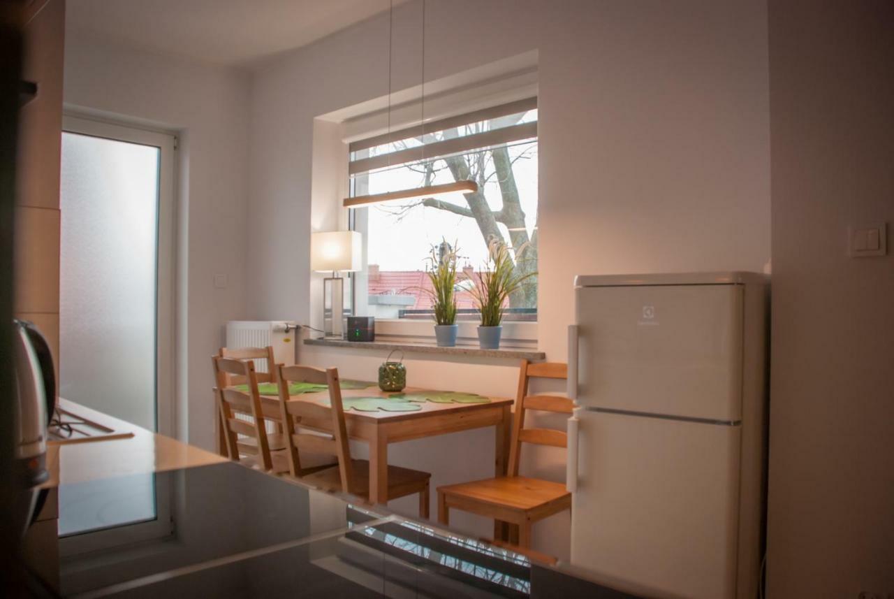 Noclegi "Boczna 5A" Apartamenty Goscinne Szczawno-Zdroj Esterno foto