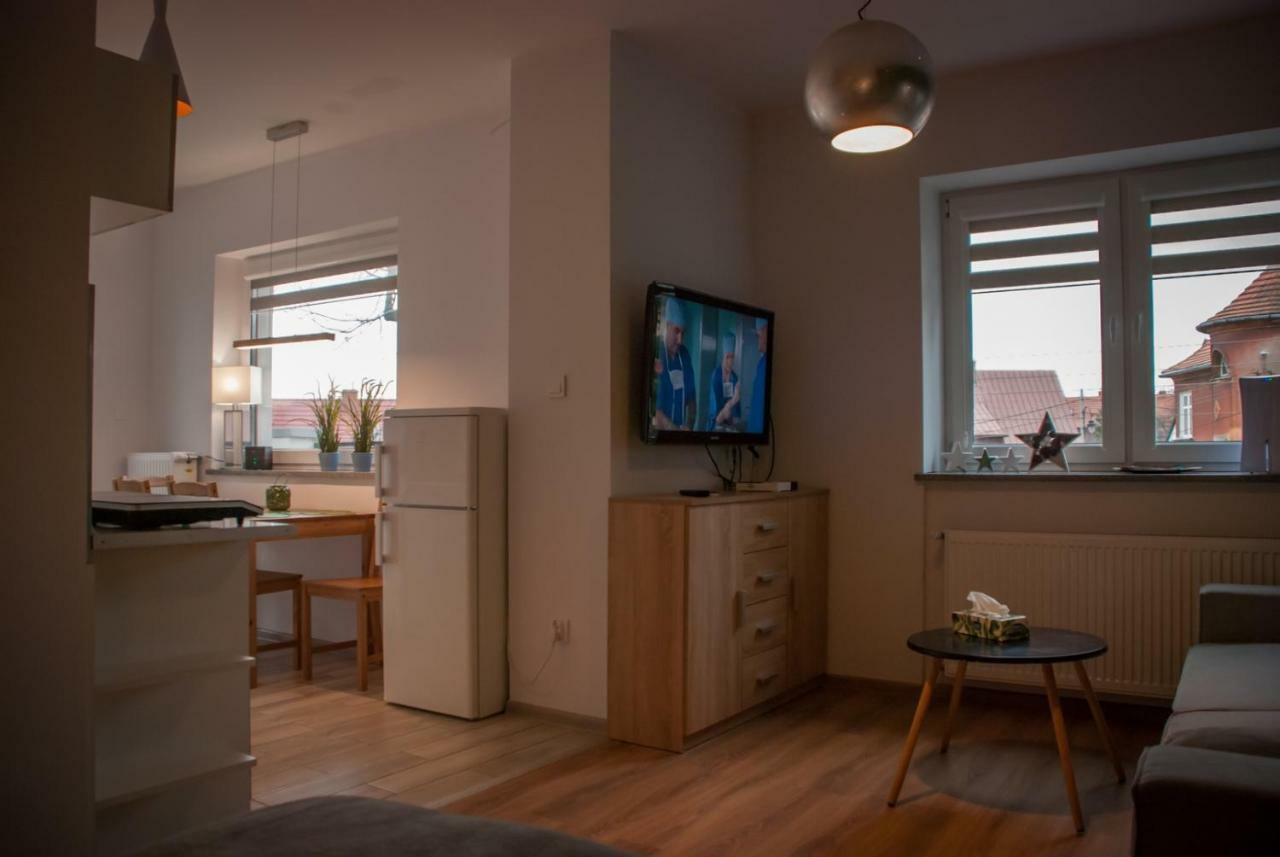 Noclegi "Boczna 5A" Apartamenty Goscinne Szczawno-Zdroj Esterno foto