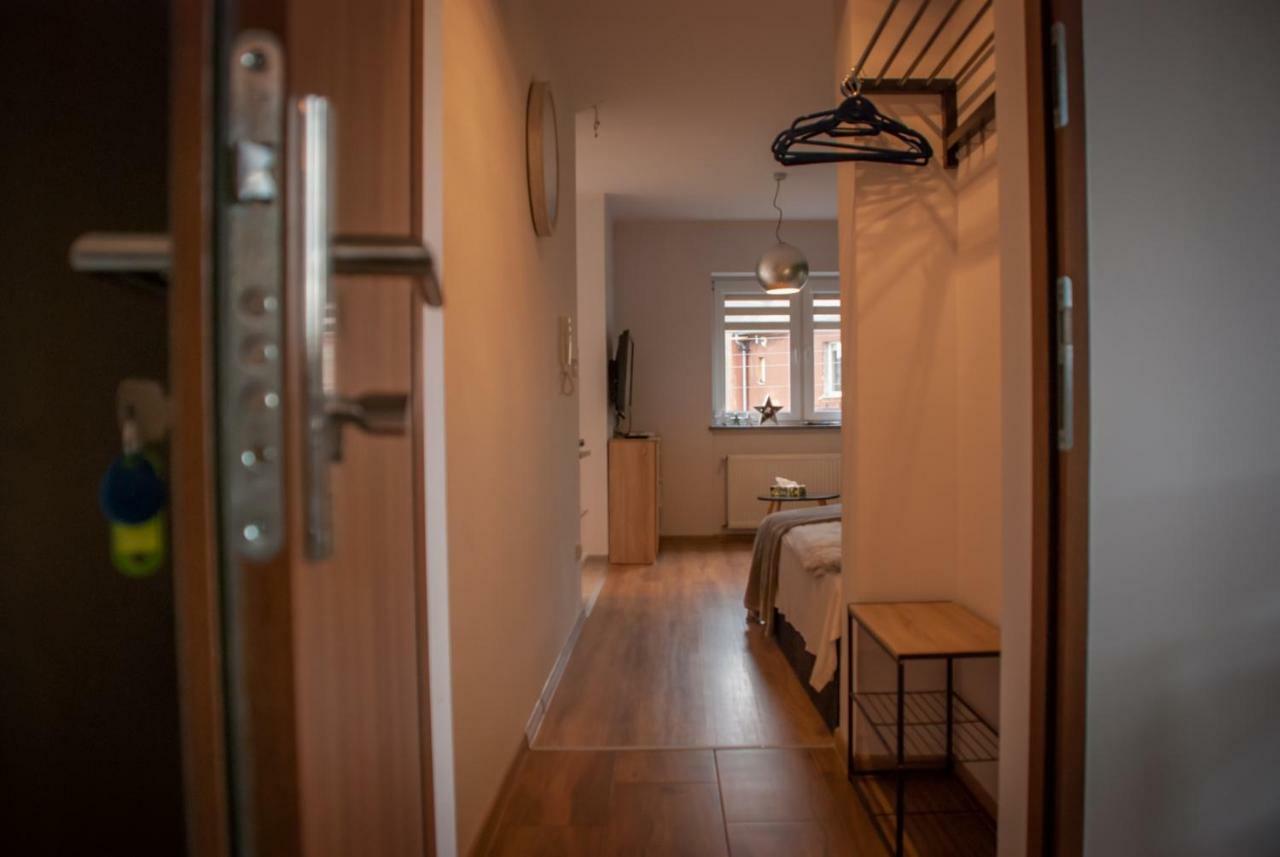 Noclegi "Boczna 5A" Apartamenty Goscinne Szczawno-Zdroj Esterno foto