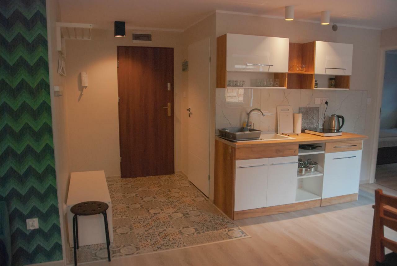 Noclegi "Boczna 5A" Apartamenty Goscinne Szczawno-Zdroj Esterno foto